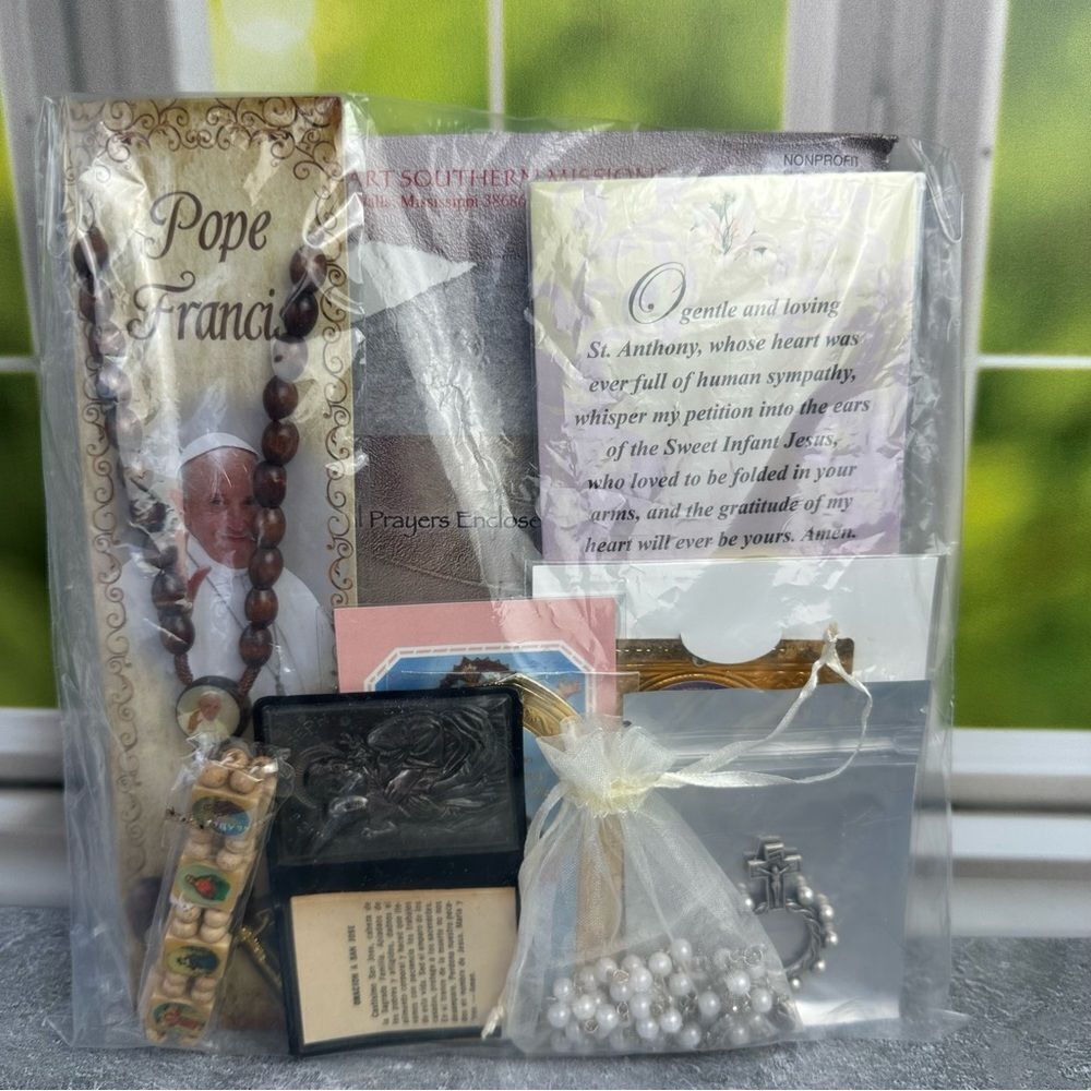 10 piece Catholic Rosary Prayer Jesus Crucifixion Cross Ring Bundle